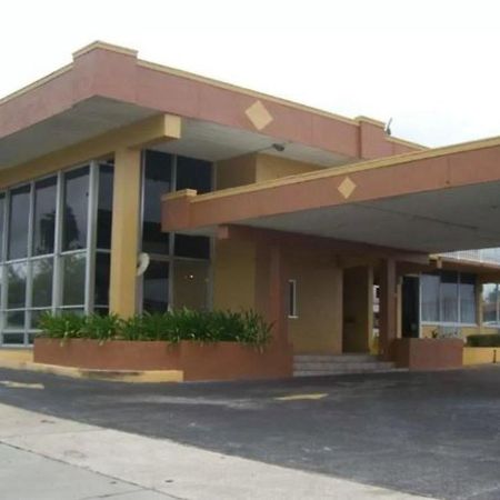 America'S Best Inn & Suites-Lakeland Bagian luar foto