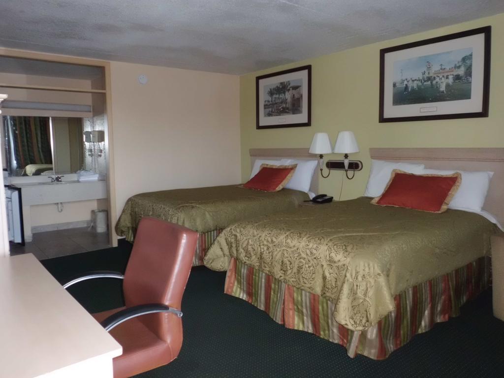 America'S Best Inn & Suites-Lakeland Bagian luar foto