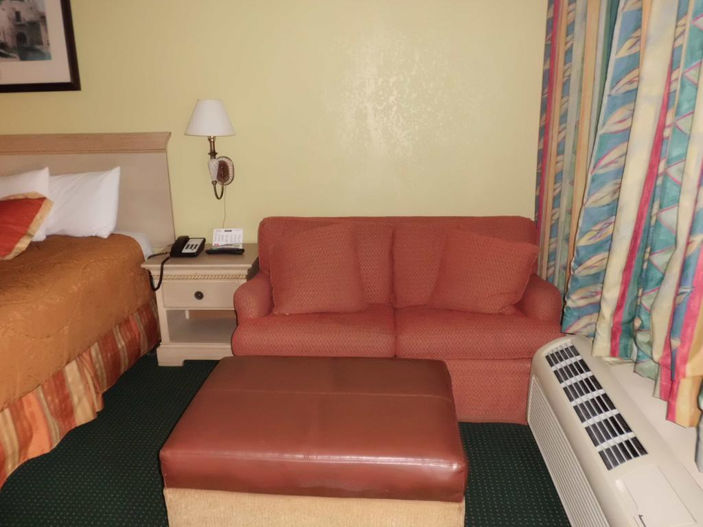 America'S Best Inn & Suites-Lakeland Bagian luar foto